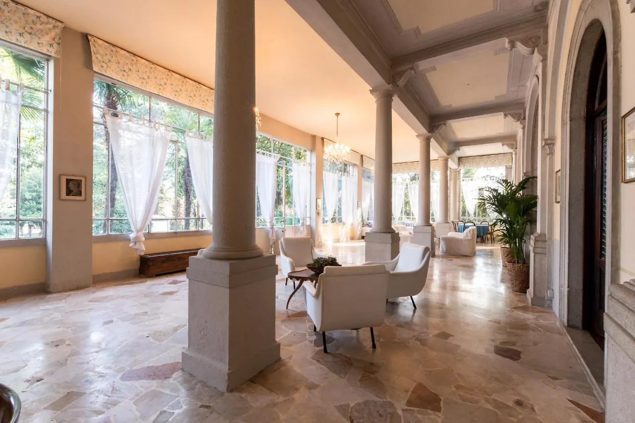 Villa Excelsior Toscolano Maderno 0*,  İtalya